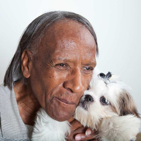 dog and old native american, benefits of dogs for elderly people